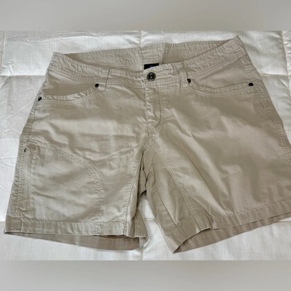 Kuhl women’s hiking climbing camping khaki shorts 5 pockets lightweight 10 EUC - Picture 2 of 12